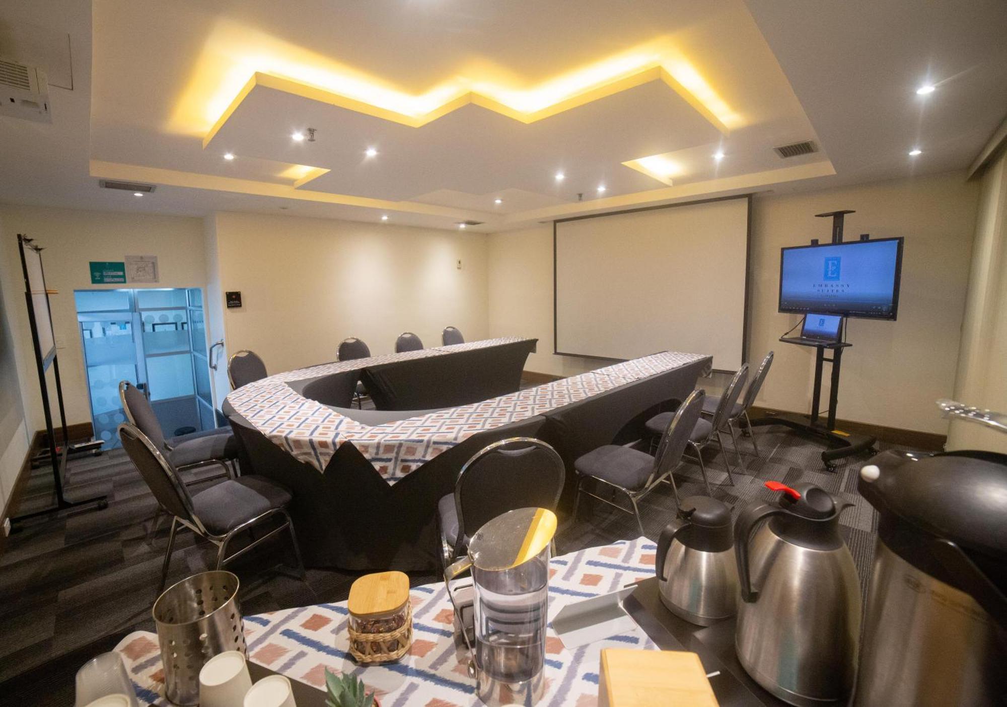 Embassy Suites By Hilton Bogota - Rosales — Photos 1